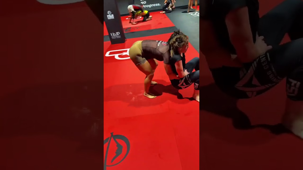 Happy Saturday ! Fav  takedowns?? 