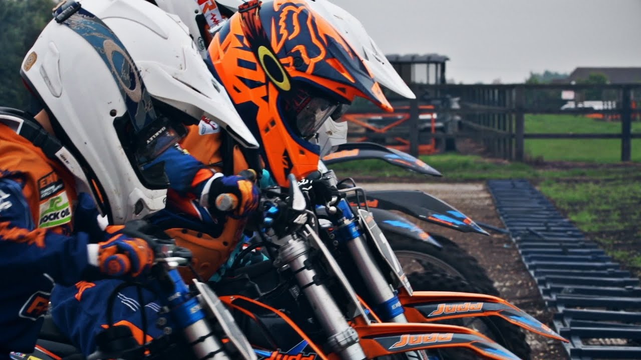 MOTOCROSS KIDS | A Day at the Farm