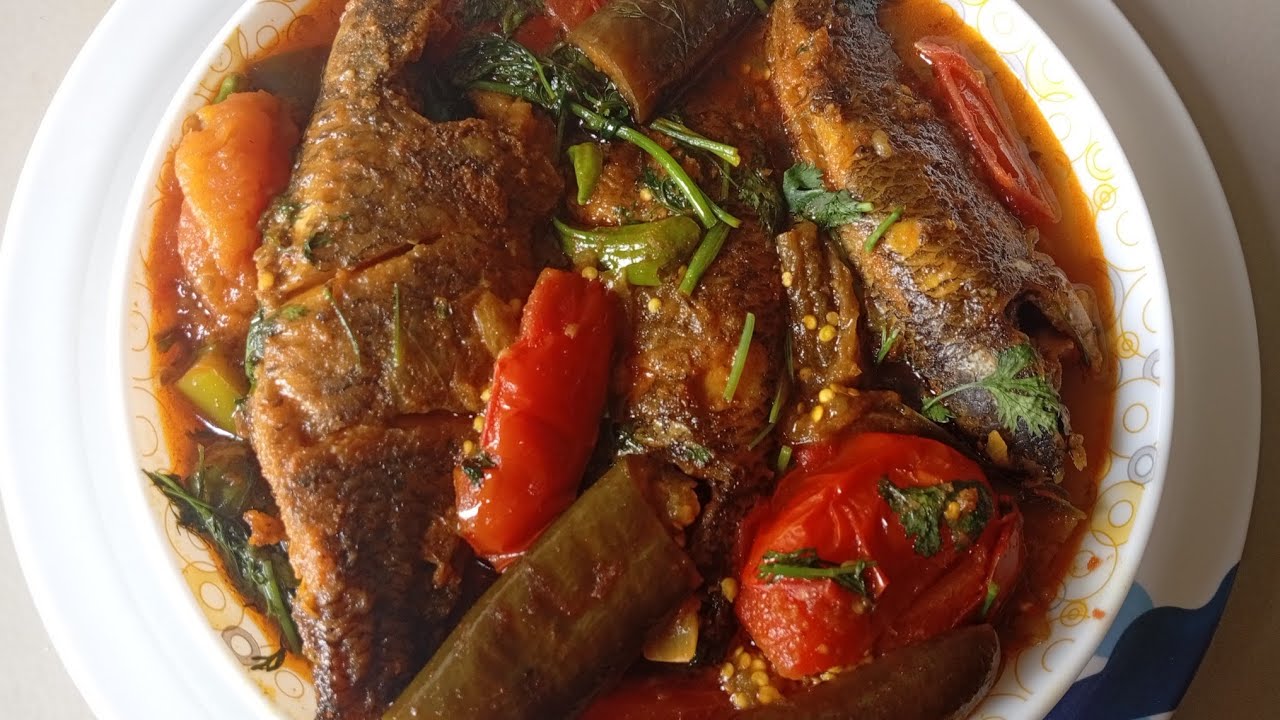 বারান্দায় 🏞️ লাগানোর টপ🪴 থেকে বেগুন 🍆 এনে কৈ মাছ 🐟 দিয়ে দুর্দান্ত ✨ রেসিপি।🥘