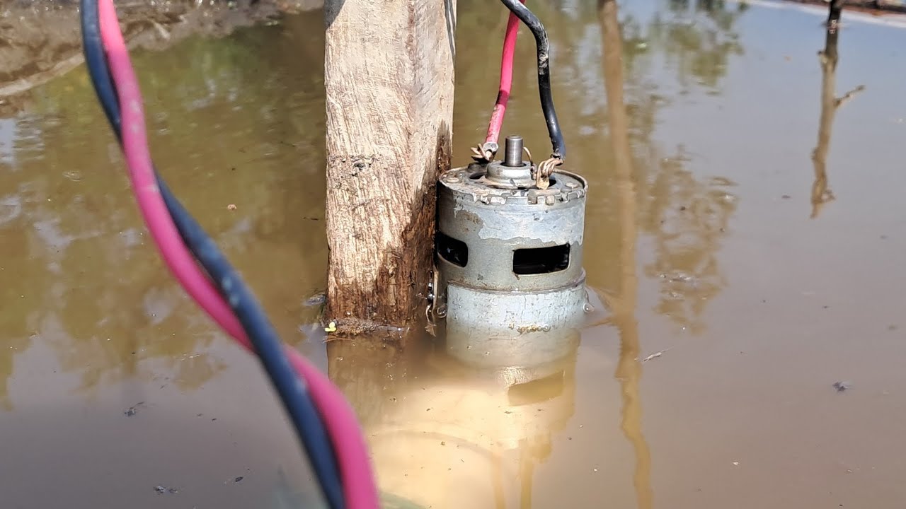 ১২ ভোল্ট পাম্প নিজে তৈরি করেছি আপনারা সবাই দেখুন একদম ফ্রিতে বাড়িতে বসে বানাতে পারবেন 