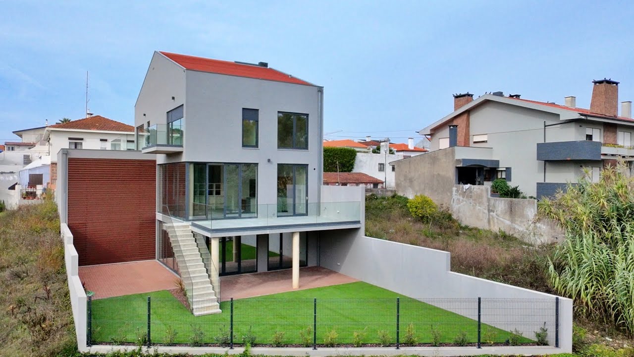 Manuel Pinto +351 912 817 312 - iad Portugal - Lic. AMI 11220.