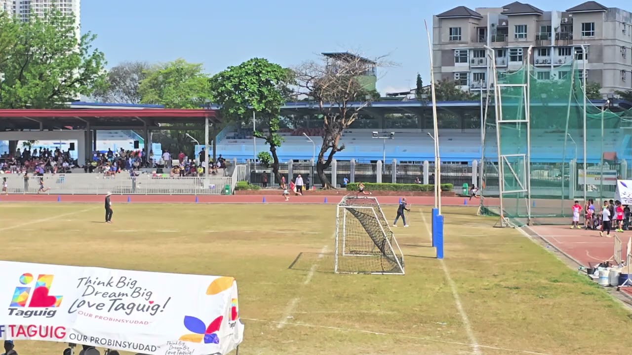 400 meter dash Secondary Girls, Heat 3