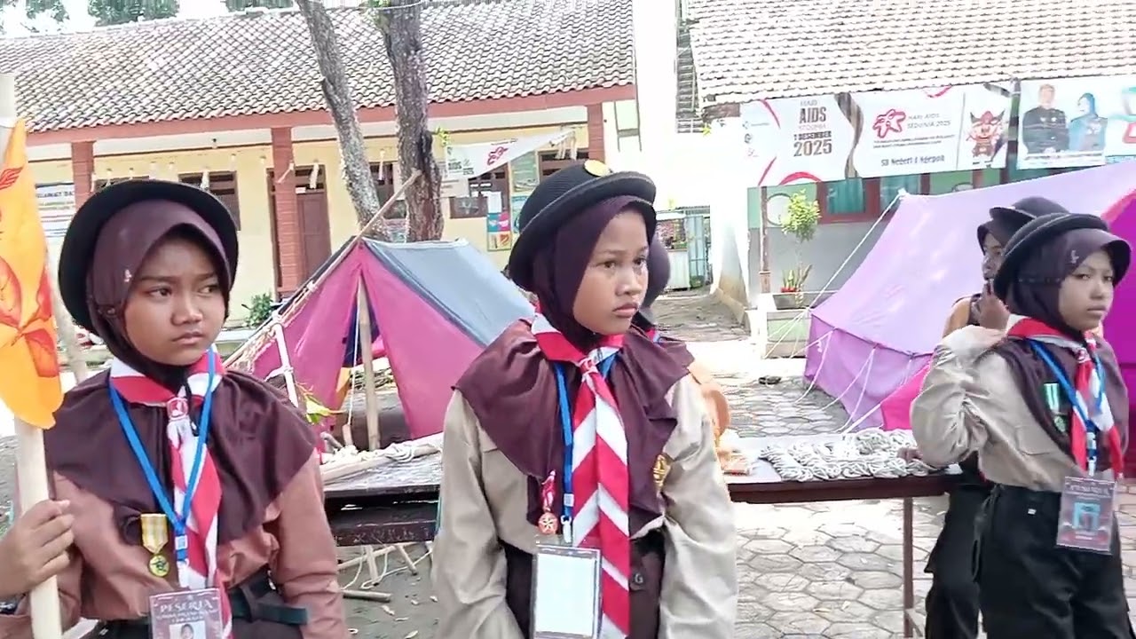 Sembari mendengarkan pengumuman kejuaraan kita tengok sebentar indahnya panorama di sekitar sekolah 