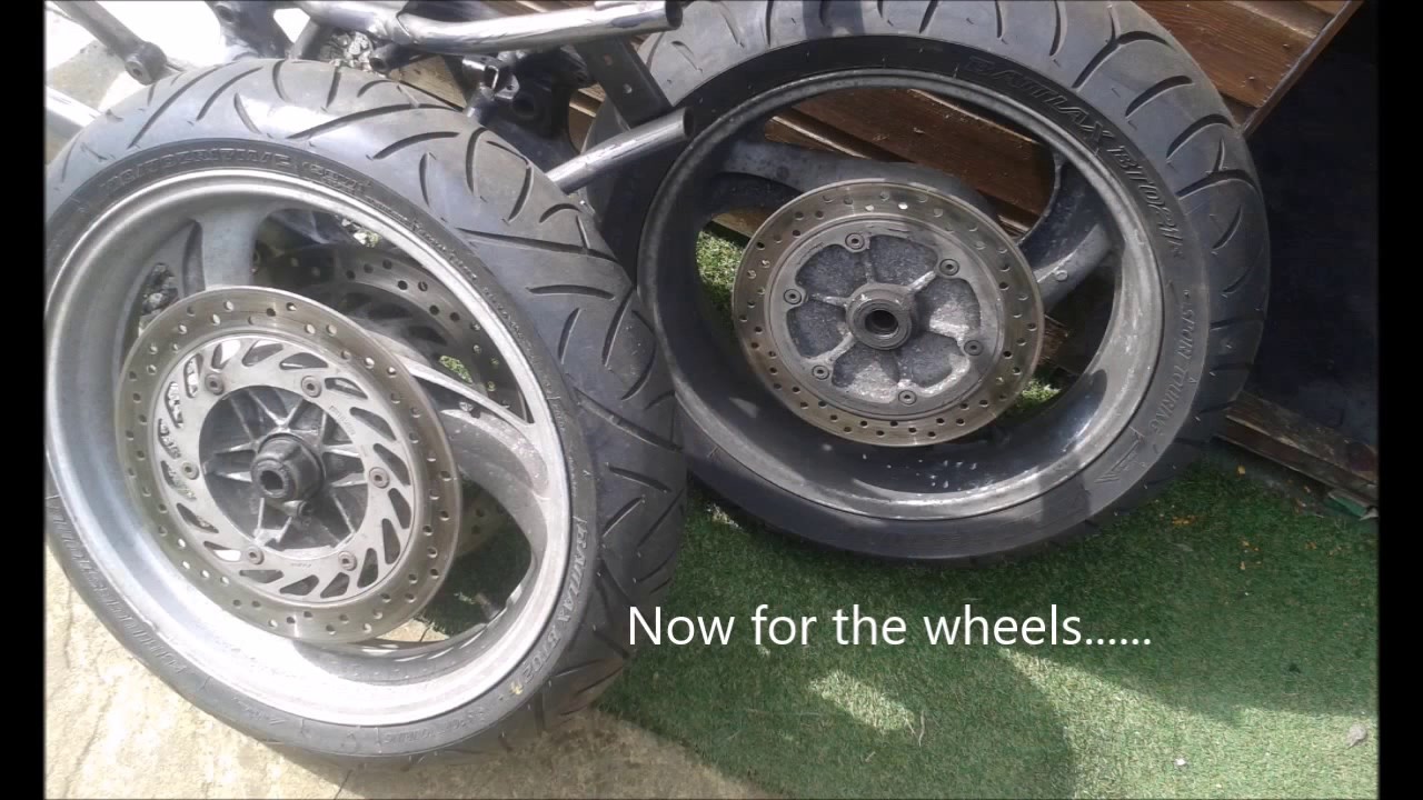 Honda Deauville 650 Army Project