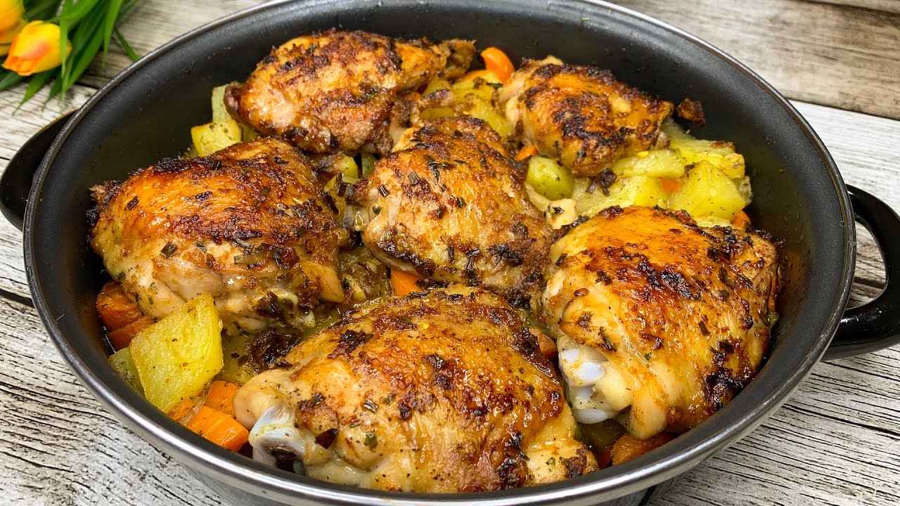 Он такой вкусный, что я готовлю его почти каждый день! Куриные бедра на сковороде!