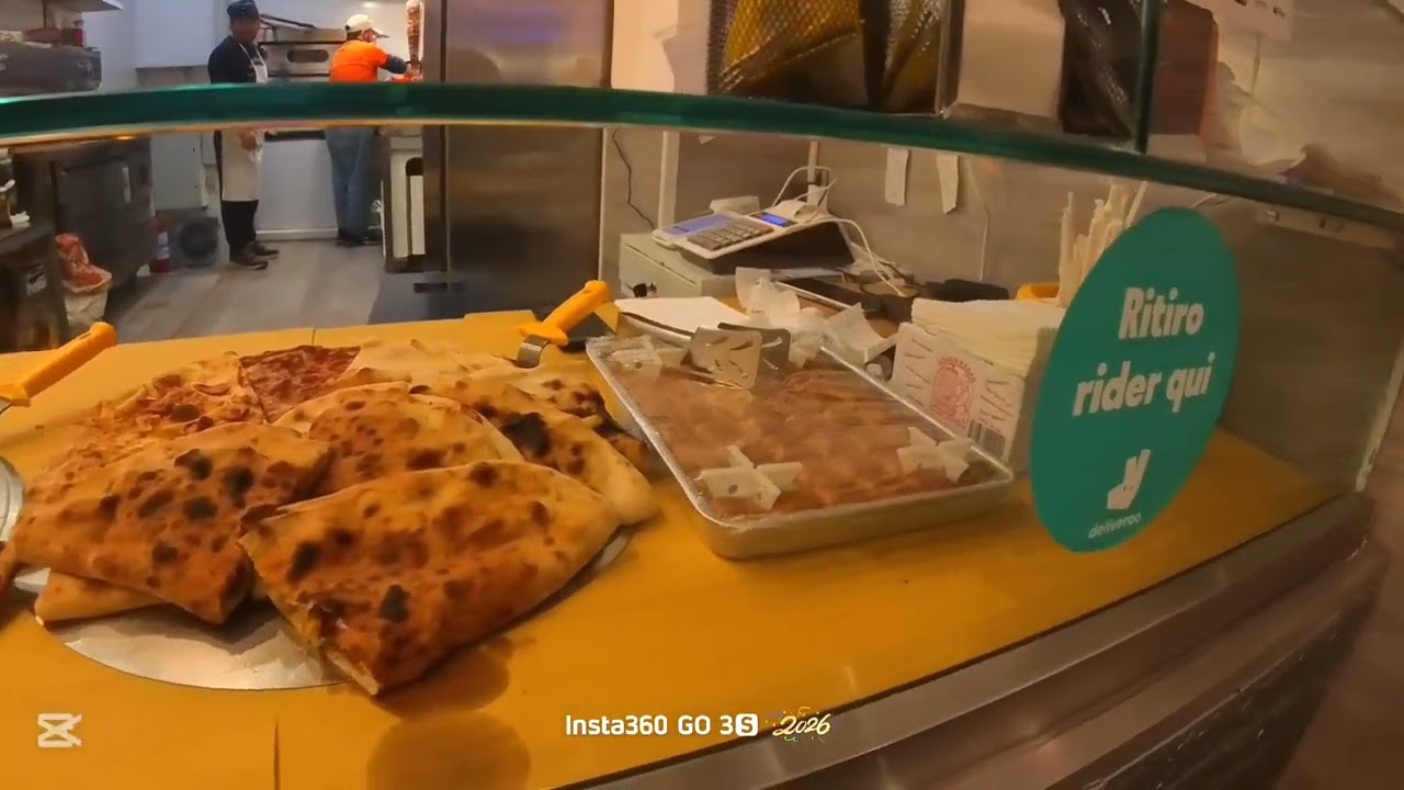 تجربه مستقیم از جشن تحویل سال نو در مرکز شهر. صحنه‌های ثبت‌شده از شادی جمعی و شروع سالی نو.💥🧨🎇
