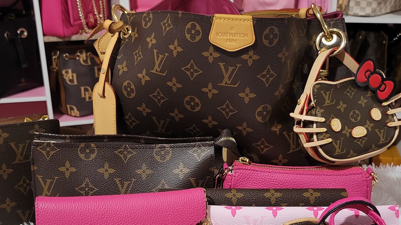 What's In My Bag 🩷🩷