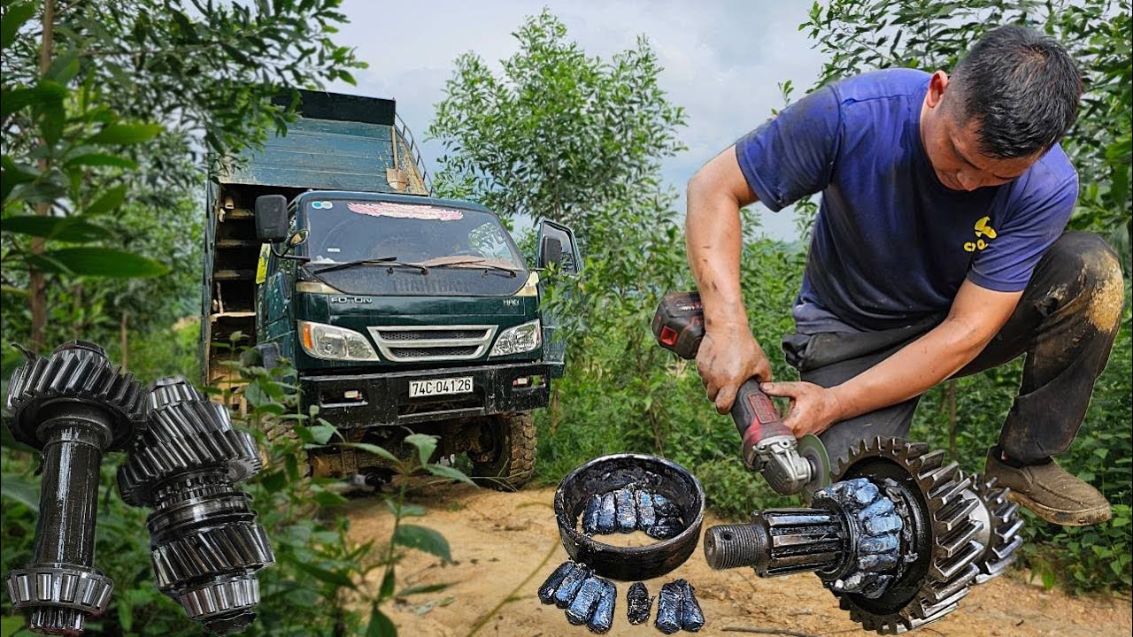 4x4 Gearbox Rescue | Replace Burnt Bearing on Steep Mountain Trail with Motorcycle