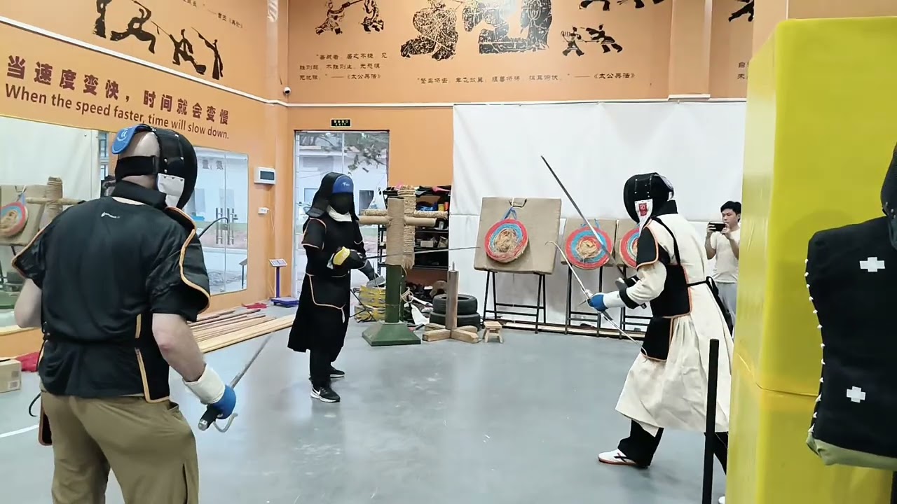 V-shaped assault＃Han sword V字形突袭