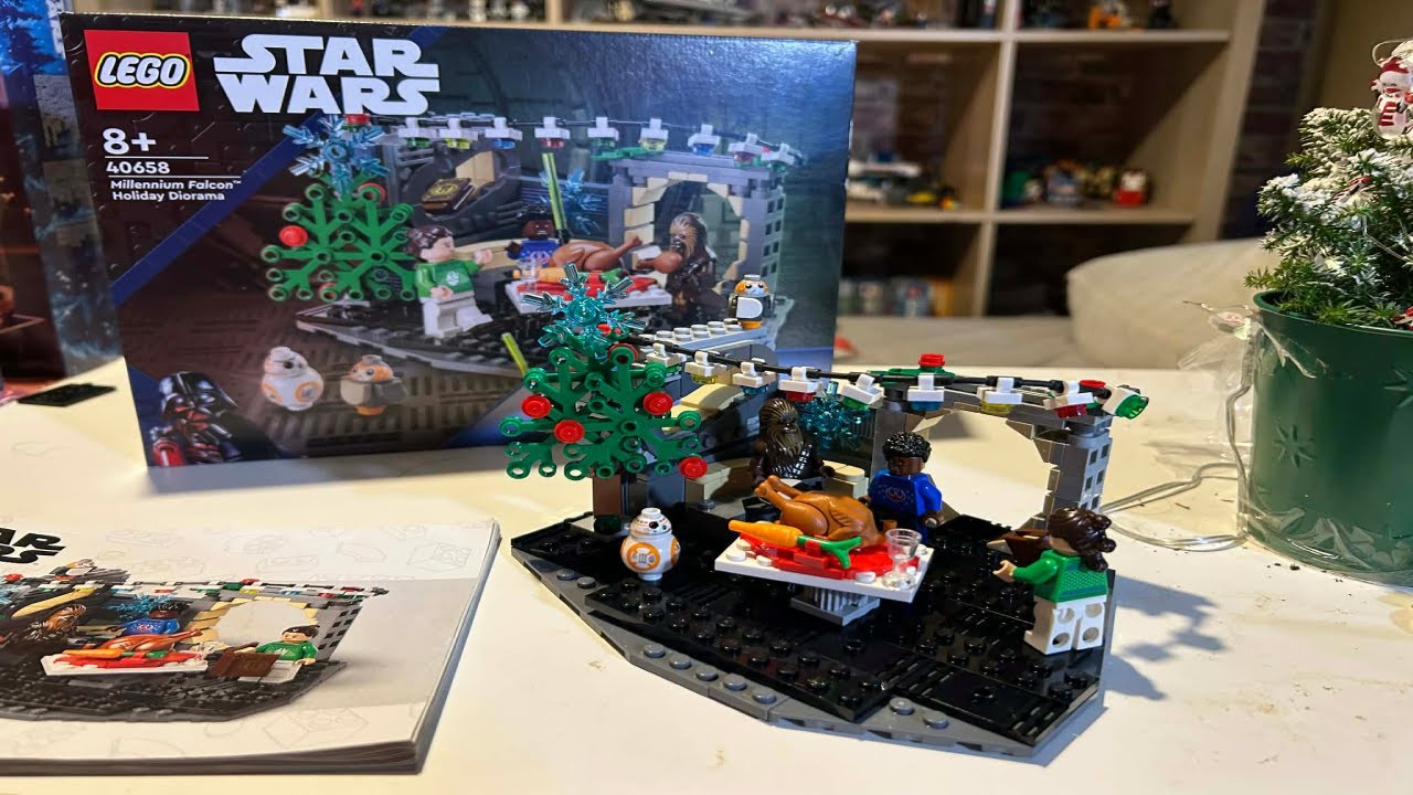 LEGO Star Wars Millennium Falcon Holiday Diorama REVIEW | Set 40658
