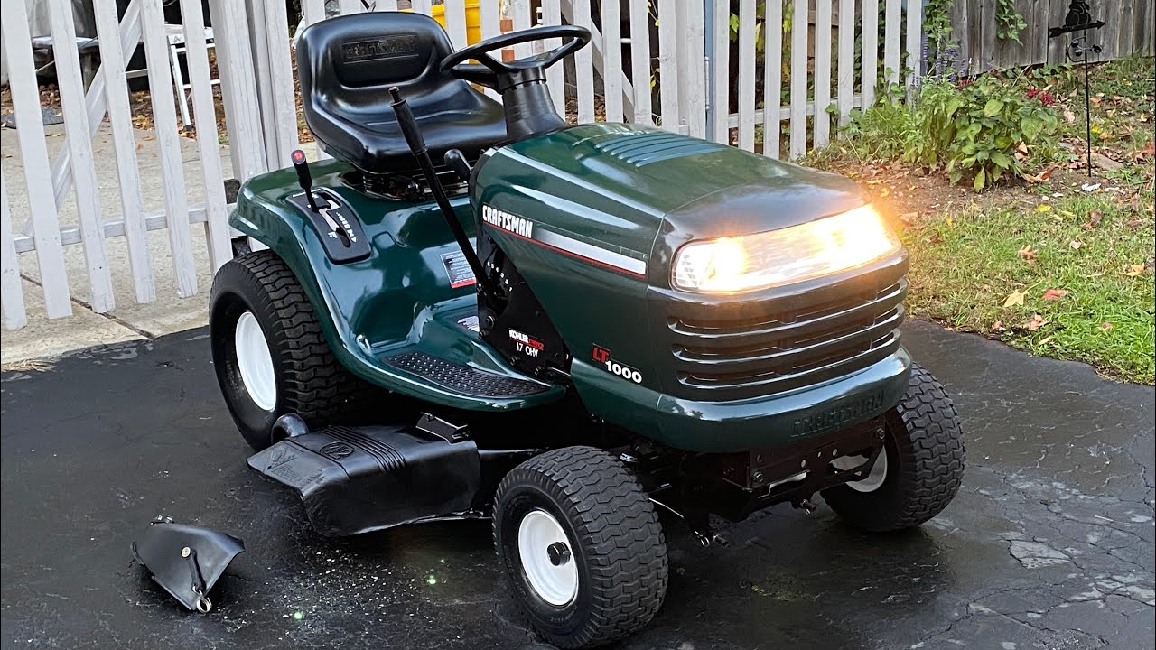 For sale Craftsman LT1000 hydrostatic-automatic lawn tractor. 17hp 490cc Kohler Pro Command, 42&rdquo; cut