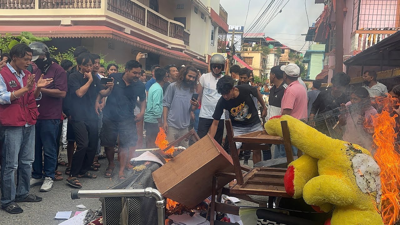 GEN Z AND YOUTH POWER IN DAMAK JHAPA 🙏 let’s end corruption.End corrupt🤬Prostest [VLOG10]