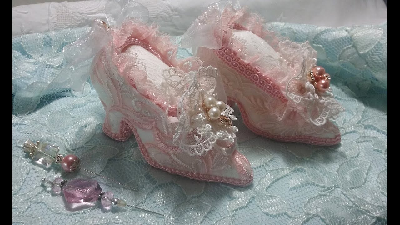 Shabby Little Fabric / Marie Antoinette Pin Cushion Shoes ❤ Liza's Craft Shop