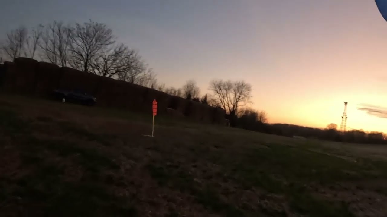 (3 years ago) Landing after flying for over an hour.