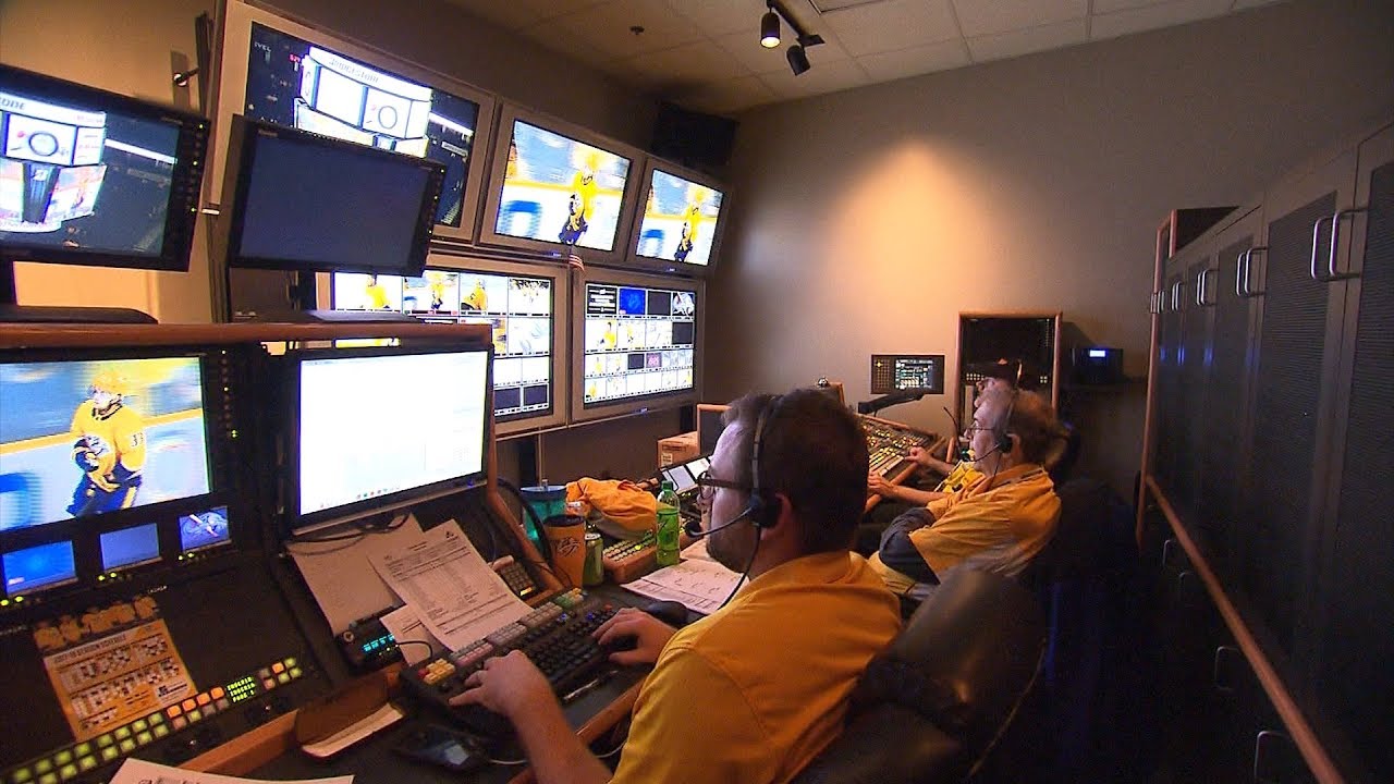 Predators, Behind the Scenes | Tennessee Crossroads | Episode 3140.1