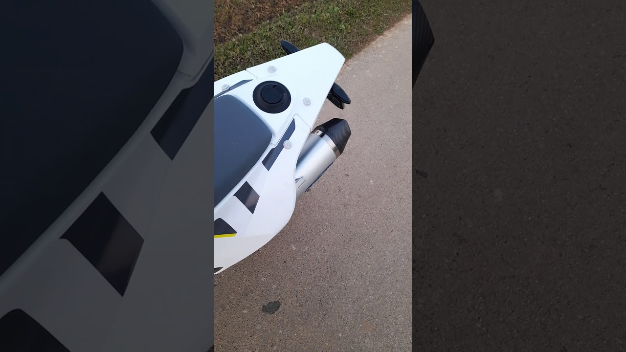 HUSQVARNA 701 SM / ARROW EXHAUST SKAT WITH DB KILLER