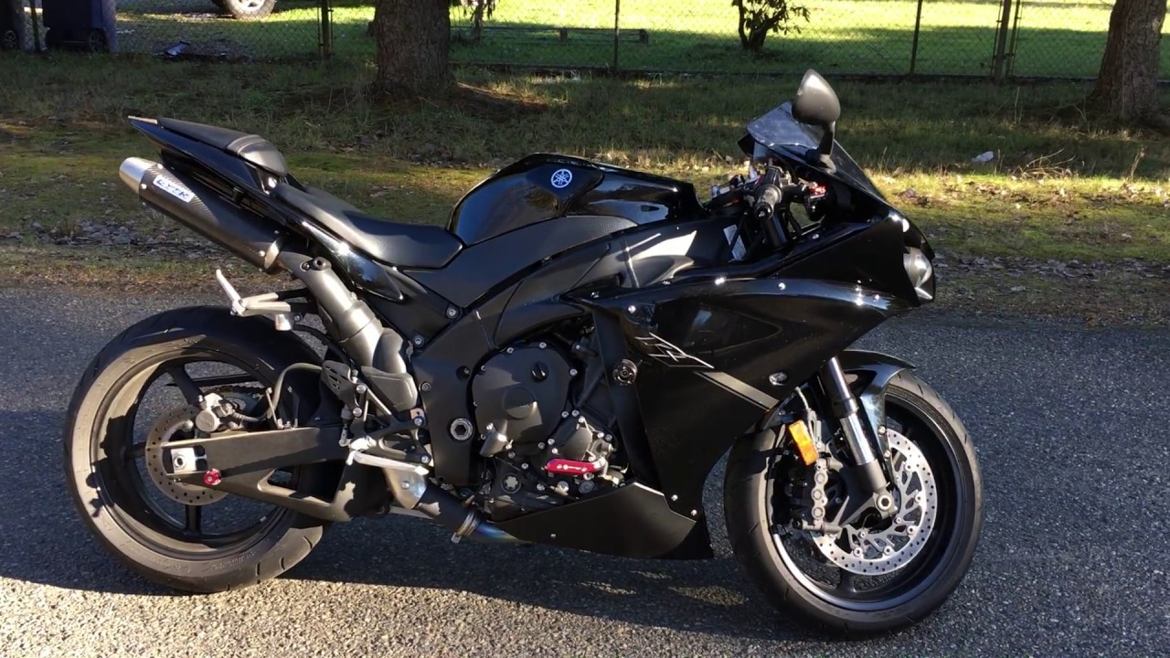 2012 Yamaha R1 GYTR Exhaust Walkaround