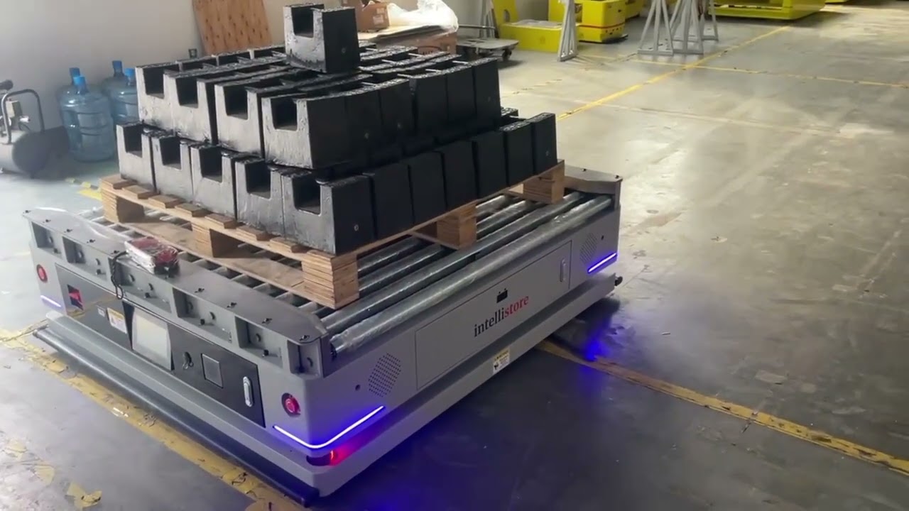 Automated AGV for intelligent and streamlined distribution #innovation #smartlogistics #supplychain