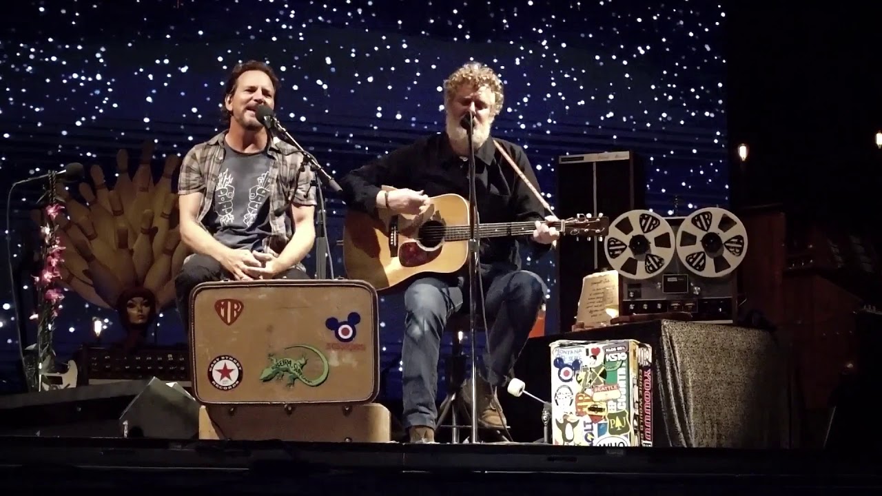 Eddie Vedder and Glen Hansard - 