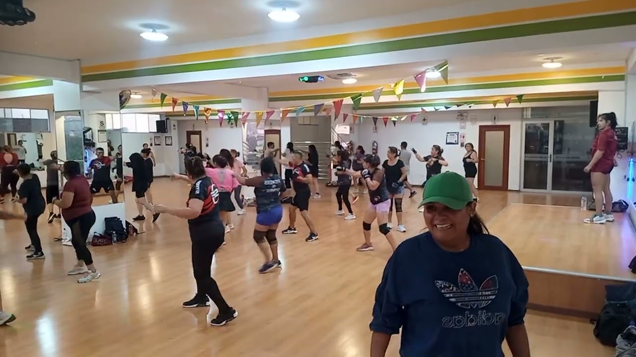 Fitnnes de Combate con la prof Marcia 