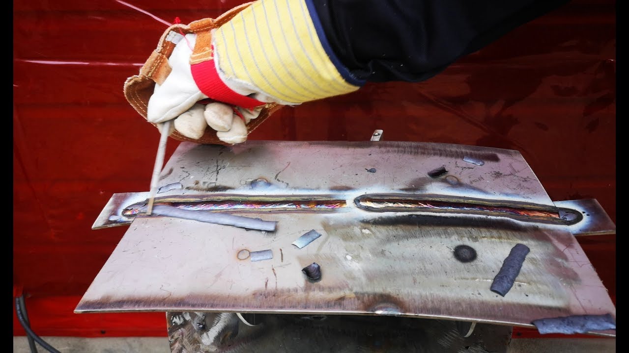 Jak spawać stal nierdzewną elektrodą otuloną 308L / Spawanie blach doczołowo w pozycji podolnej.
