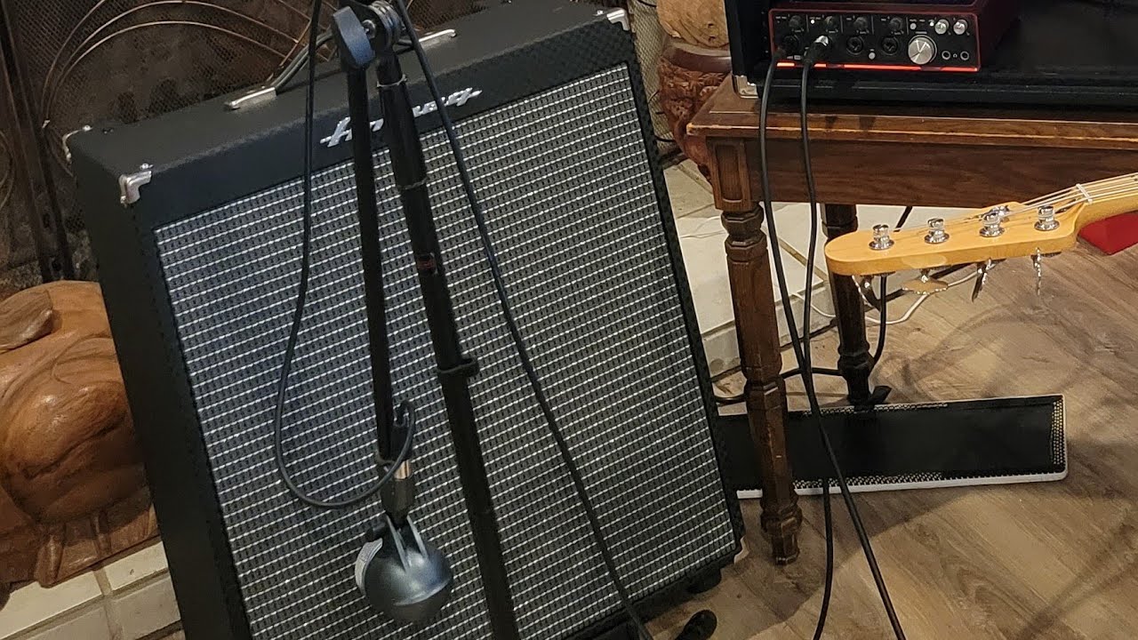 Ampeg RB 210 Mic Test