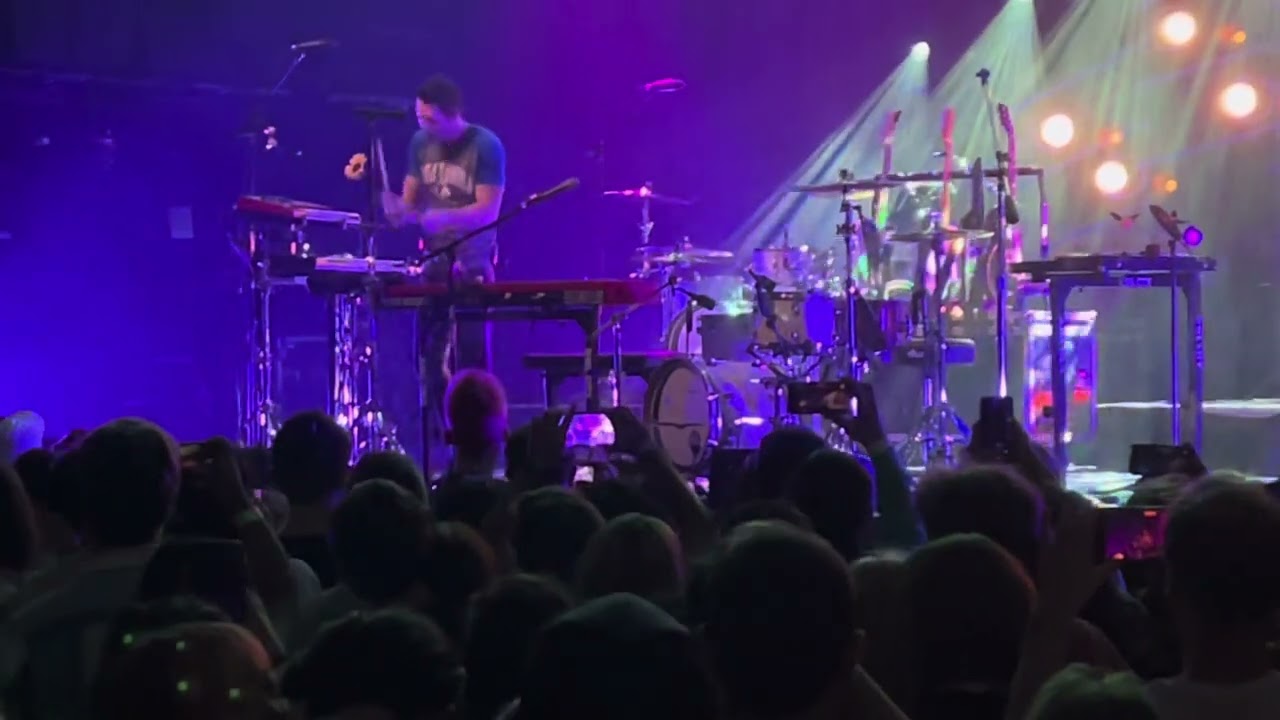Owl City-Cave In Live (Boston, MA, 9-17-2023)