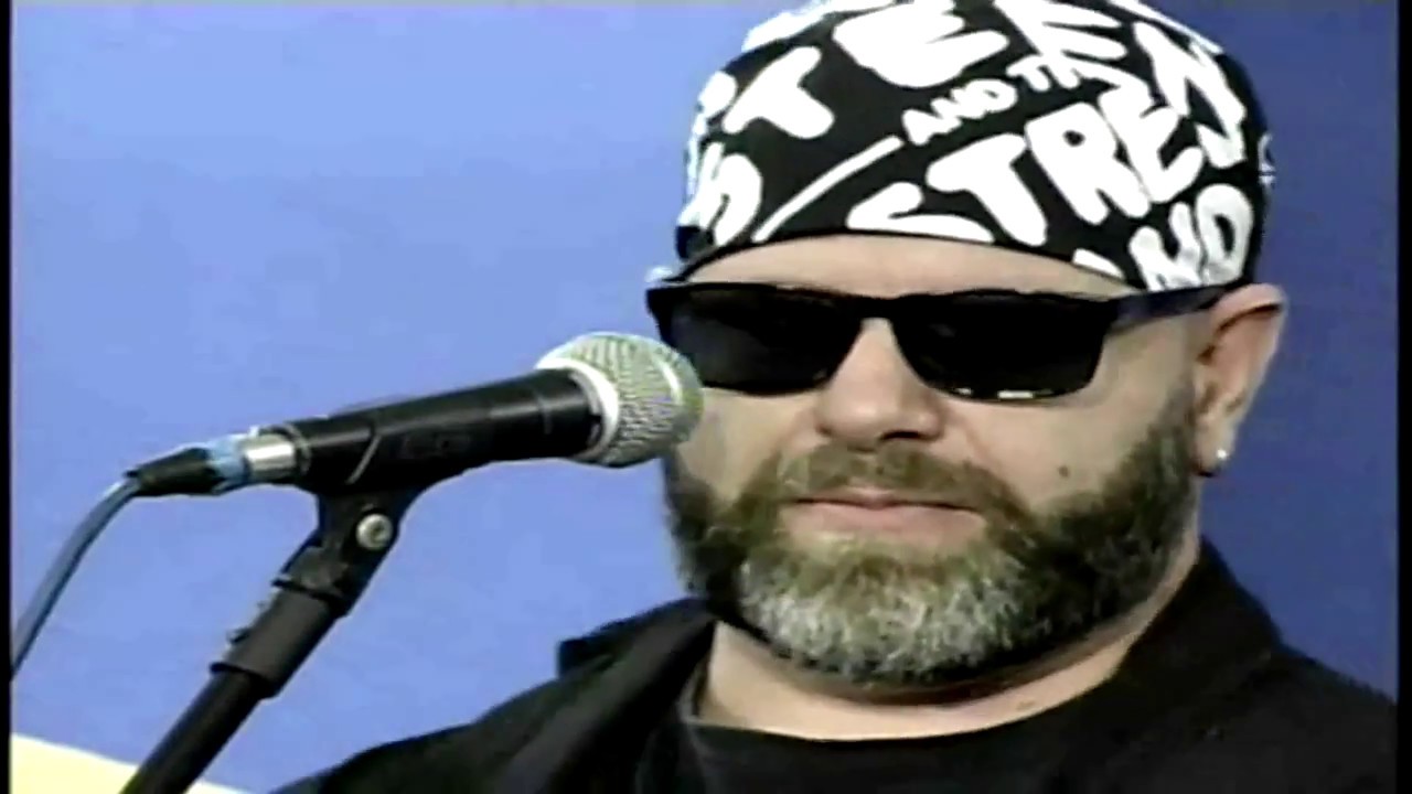 Late In The Day - Fond Of You (Live at Educadora TV)