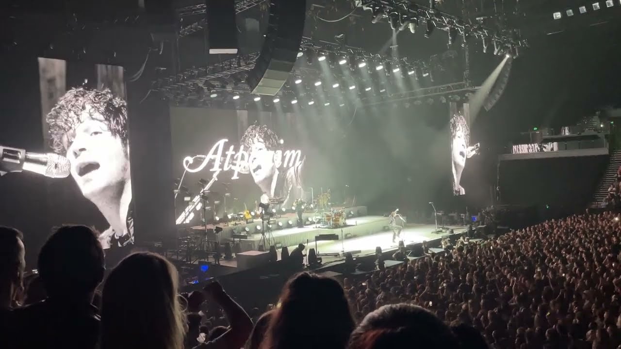 Sincerity Is Scary (atpoaim) - The 1975 - Auckland, 2023 #the1975