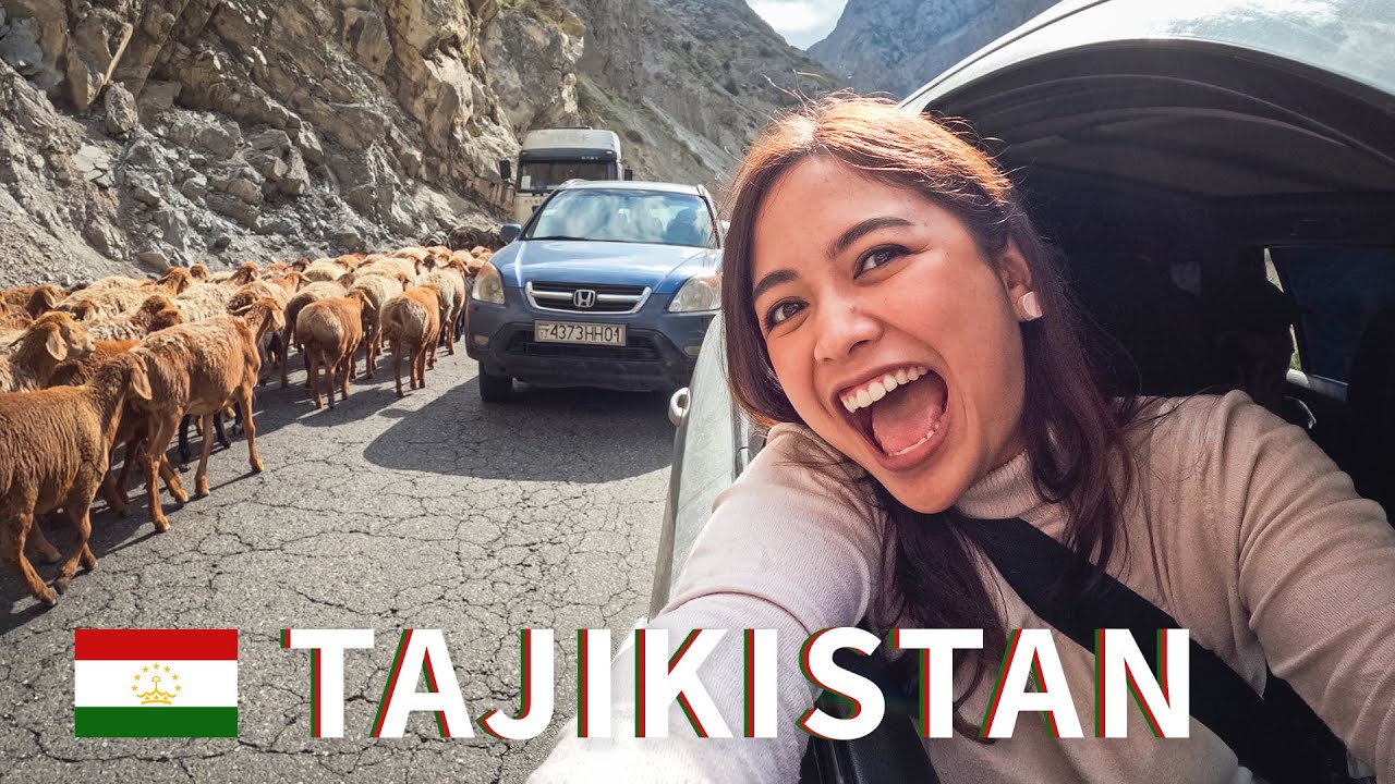 This country keeps surprising me! The mountains of Tajikistan 🇹🇯