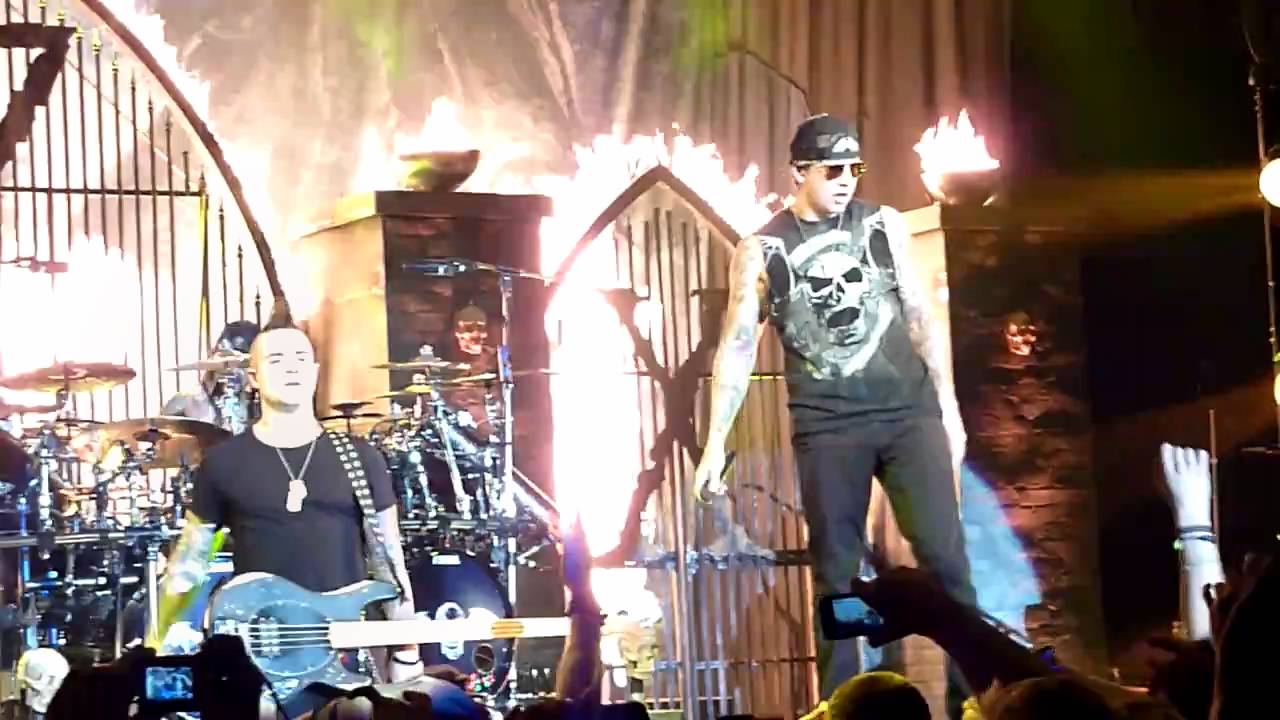 Avenged Sevenfold - Almost Easy, Live @ Arenan, Stockholm 2010