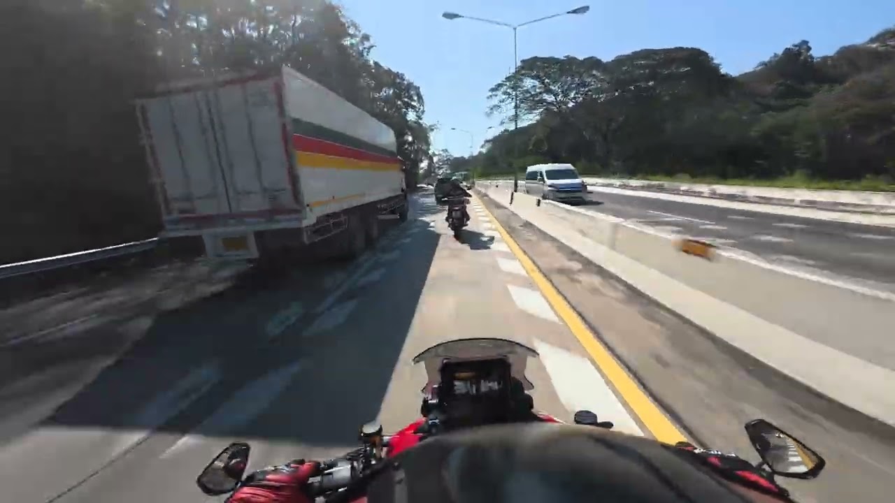 X-adv750RR นานๆได้ขี่ถนนคอนกรีต ที!!!