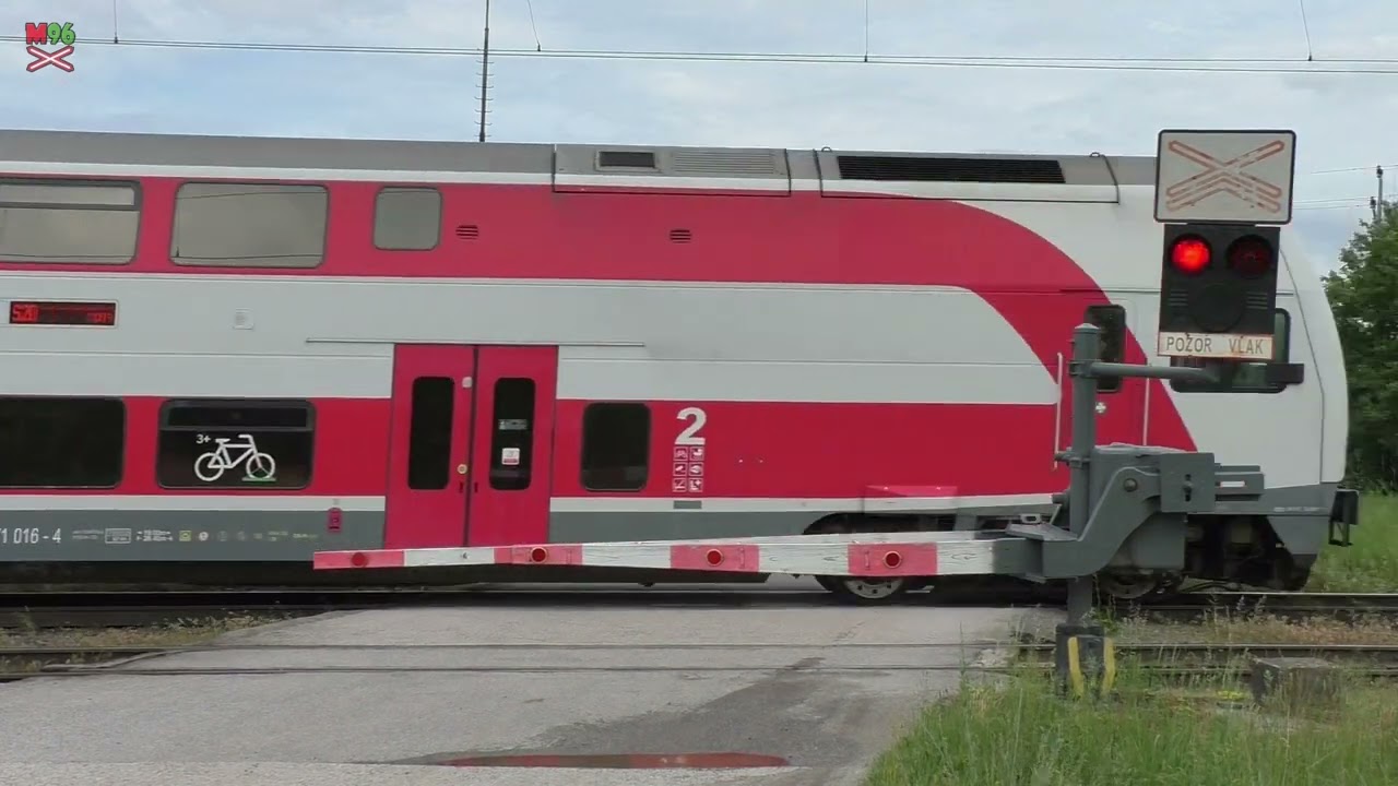 Železničné priecestie Veľké Leváre #2 [SP1978] - 8.5.2024 / Žel. přejezd / Slovak railroad crossing