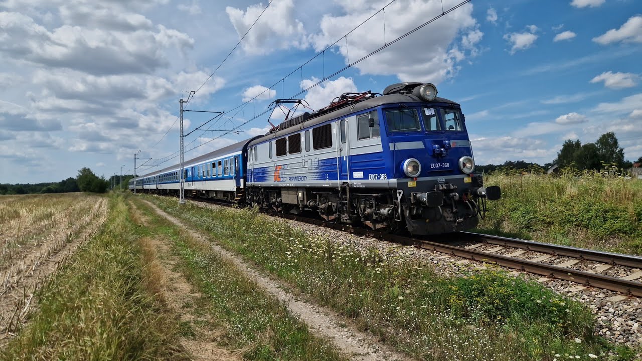 EU07-368 + TLK ROZTOCZE z Bohumina do Lublina Gł., przejeżdża przez Krężnicę Jarą 21.07.2024
