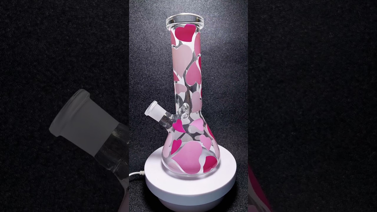 8&Prime; Pink Hearts Beaker Glass Bong