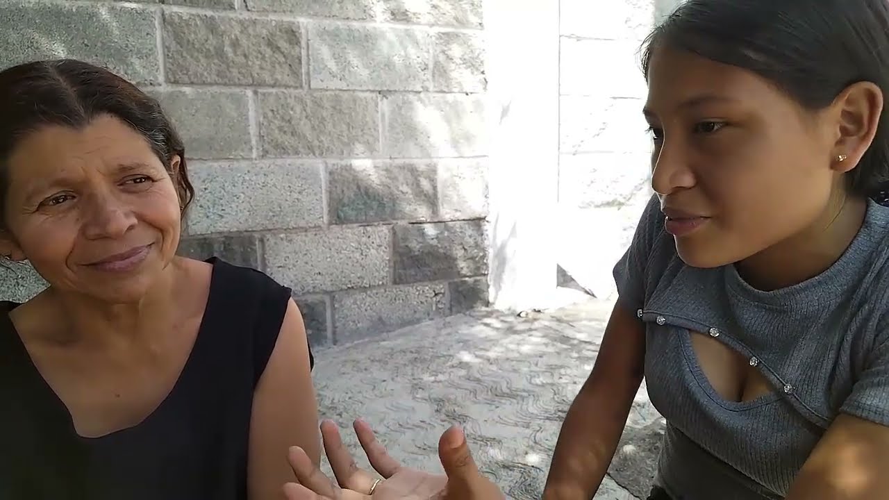 doña lety estalla y desprecia plato de pollo porque no se le antoja