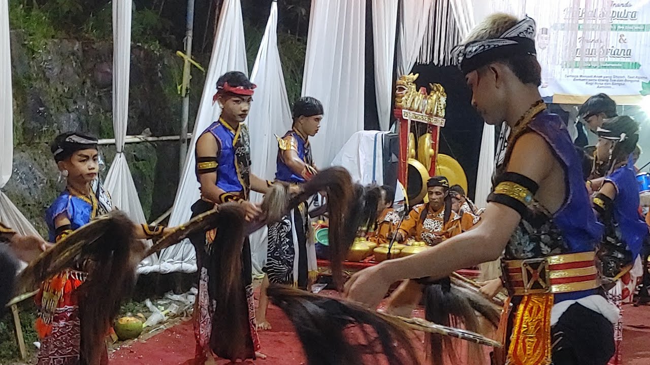 Renggong manis - Kreasi cakilan versi ebeg cilik krida kencana sakti