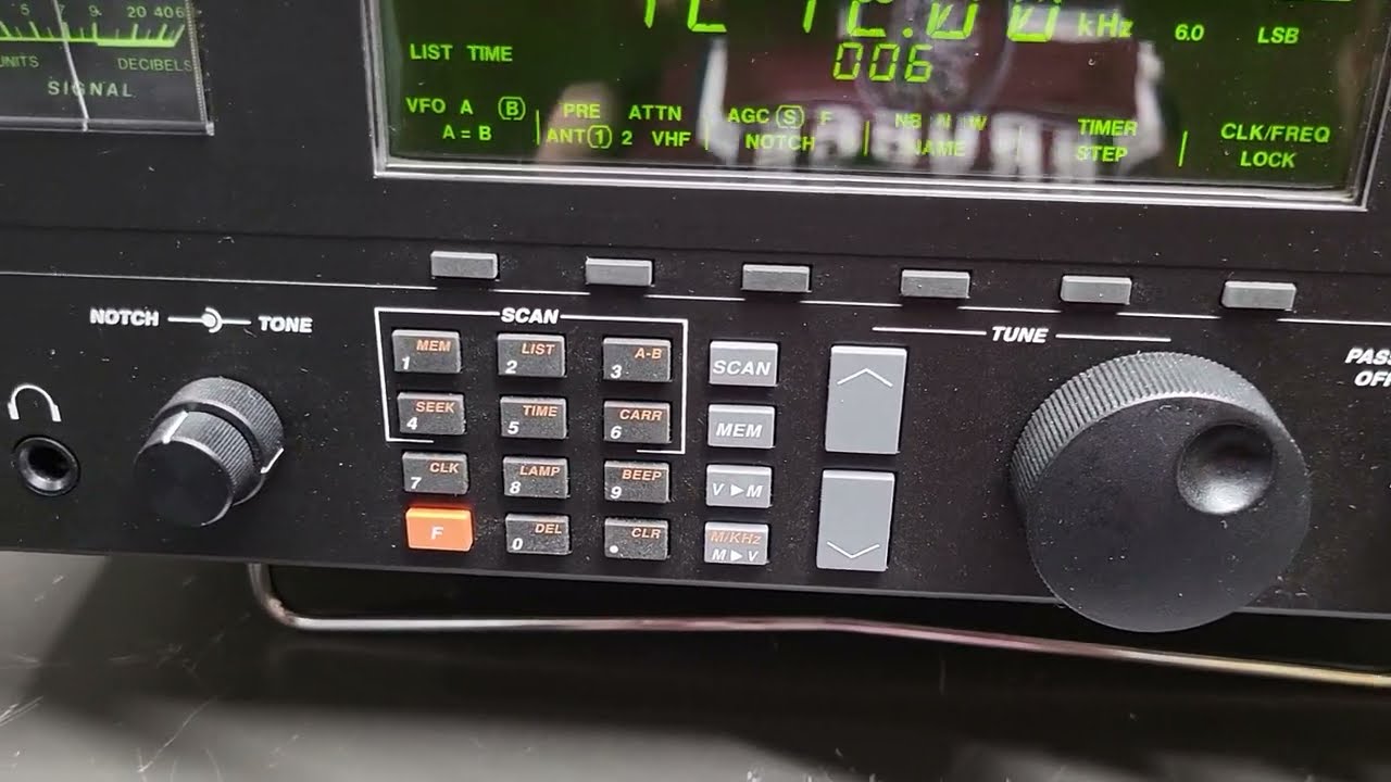 Drake R8A Shortwave AM SSB Ham Radio Communications Receiver W/ VHF Unit
