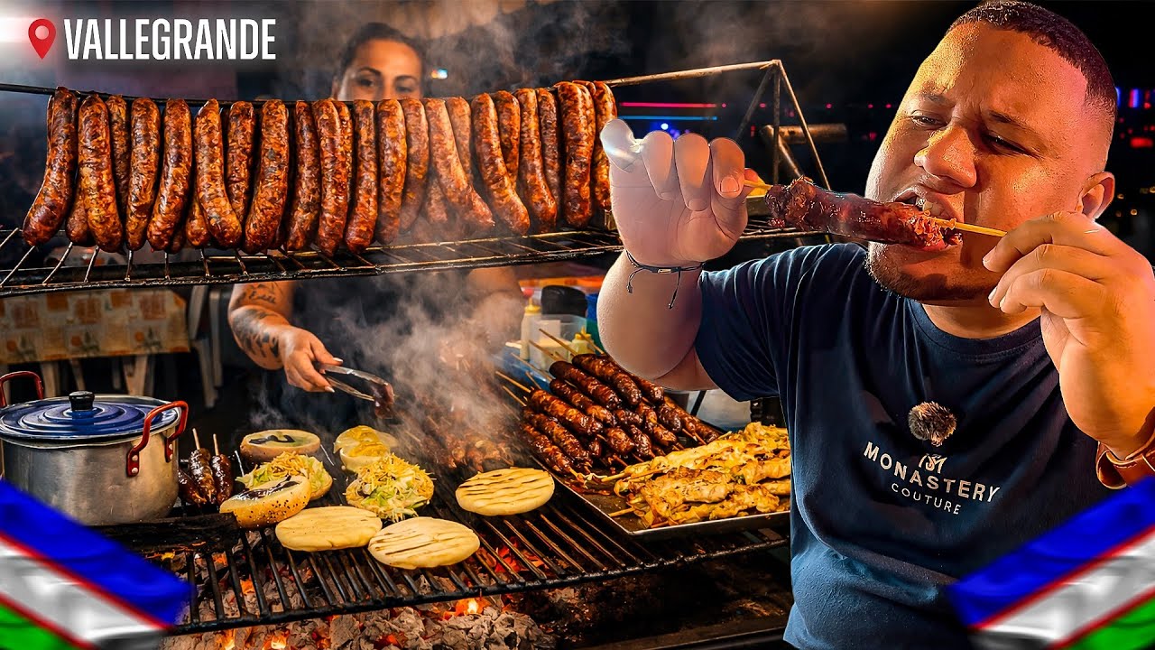 Probando COMIDA CALLEJERA NOCTURNA en Cali Colombia ¡ la ciudad del pincho y la salchipapa  ¡ 