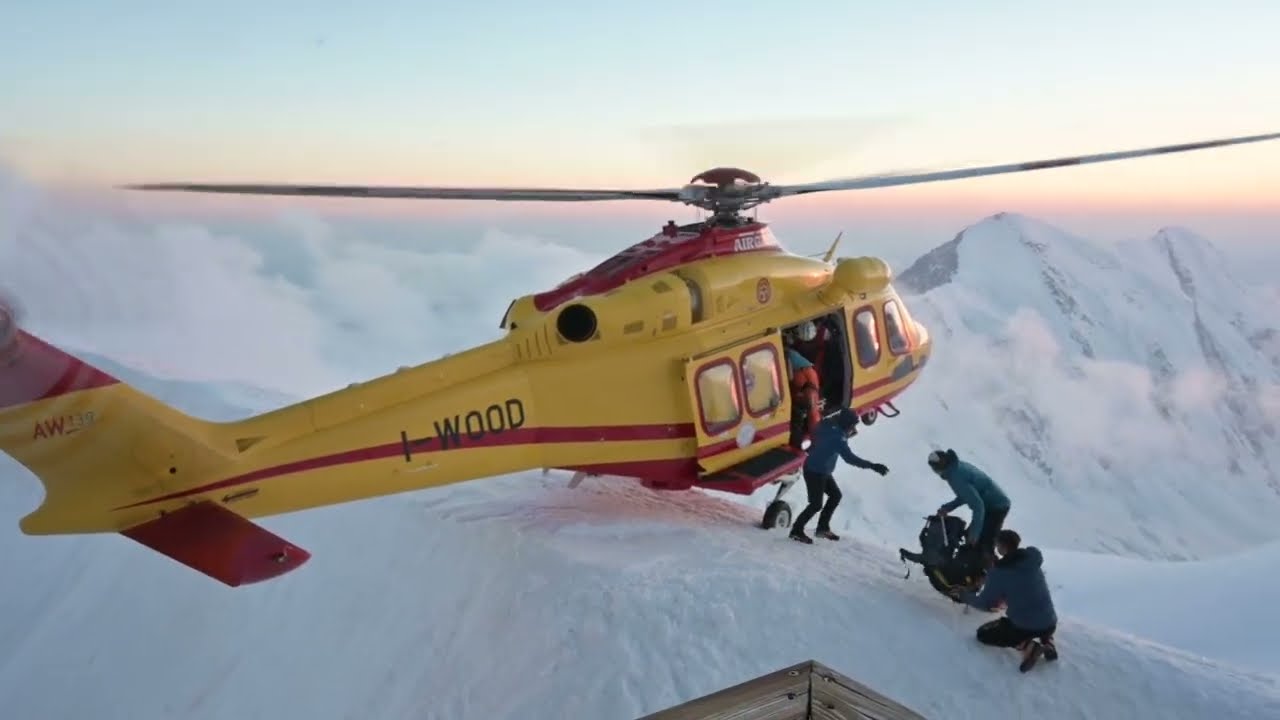 Helicopter evacuation from the Margherita hut, Monte Rosa