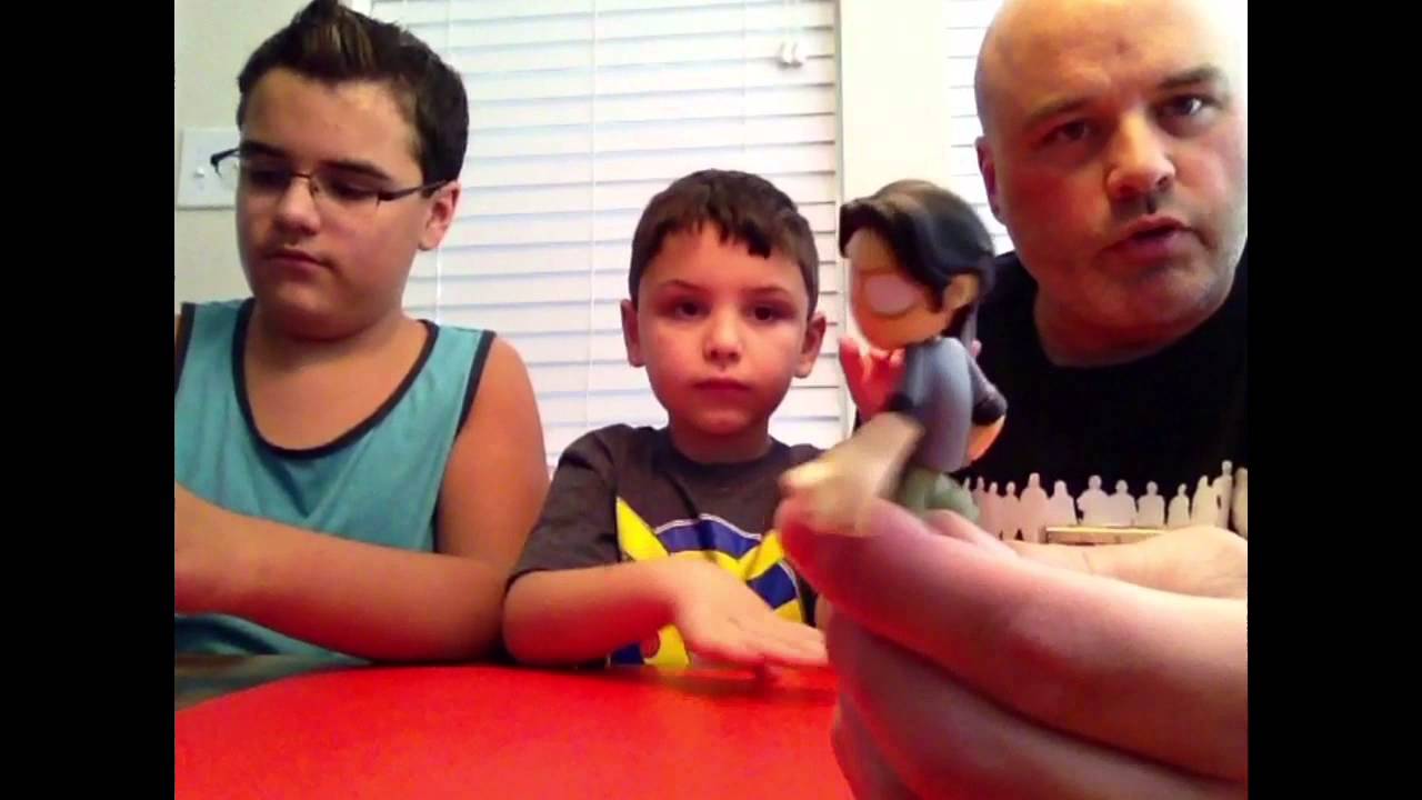 The Walking Dead Mystery Mini Unboxing!