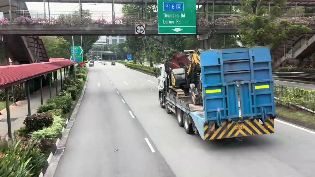SBS Transit Volvo B9TL (Wright Eclipse Gemini 2) (Batch 4) SG5067M on Service 71