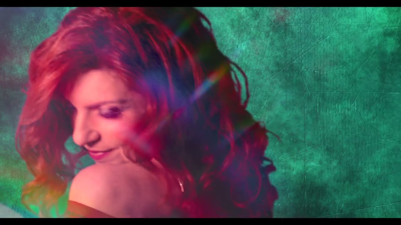 Lara Agostini - Sto volando con te ( Video ufficiale 2022 )