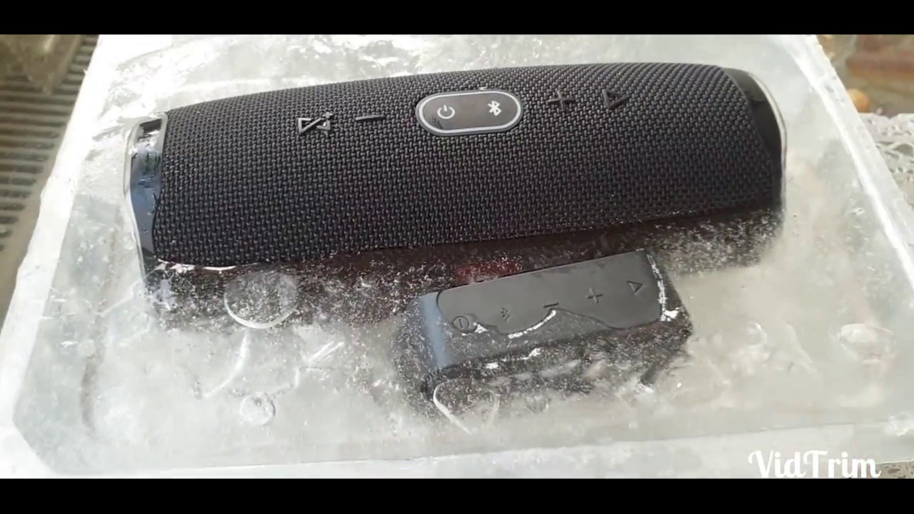 Заморозка JBL charge 4 утопил колонку