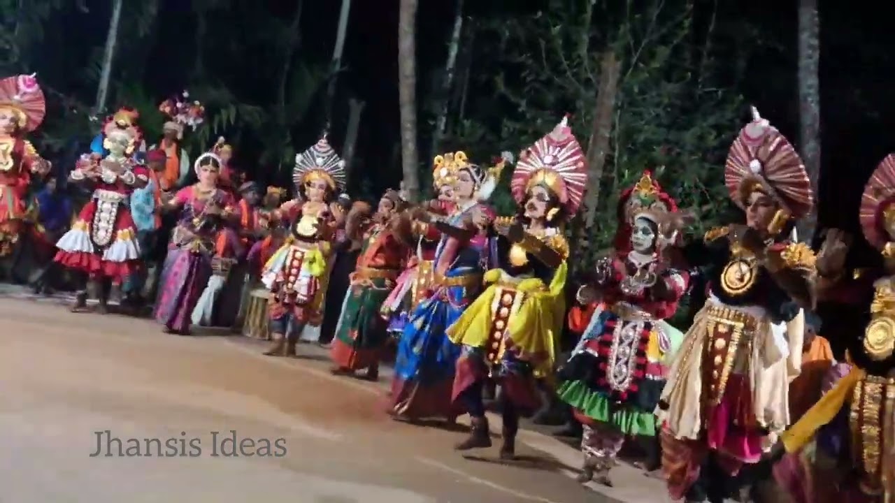 ನಮ್ಮೂರ ಸುತ್ತ ಈಗ ಸುಗ್ಗಿ ಆಚರಣೆ. ಆನೆ ಬಂತೊಂದಾನೆ ಹಾಡಿಗೆ ಹೆಜ್ಜೆಯ ಸಂಭ್ರಮ.ತರಬೇತಿ ಪಡೆಯದೇ ಸ್ವಂತ ಪರಿಶ್ರಮದ ಫಲ