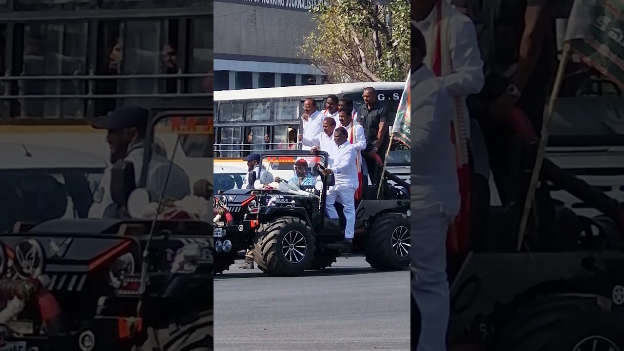 Chal chalo chalo#Traffic jam#Congress Party Leaders#Rally@Koti Junction🇮🇳