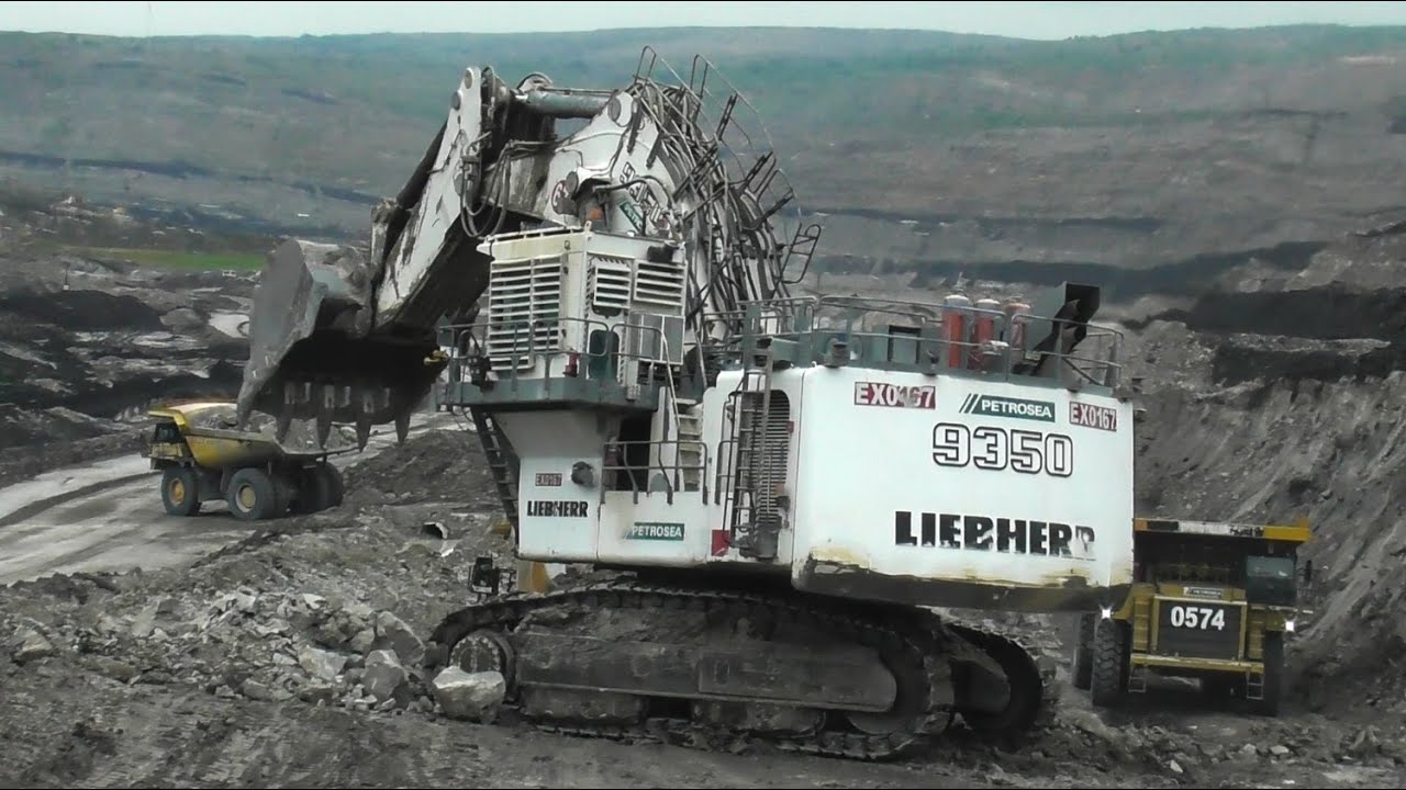 Liebherr R9350 Excavator Working Non Stop For 1 Hour - Coal Mining Operations