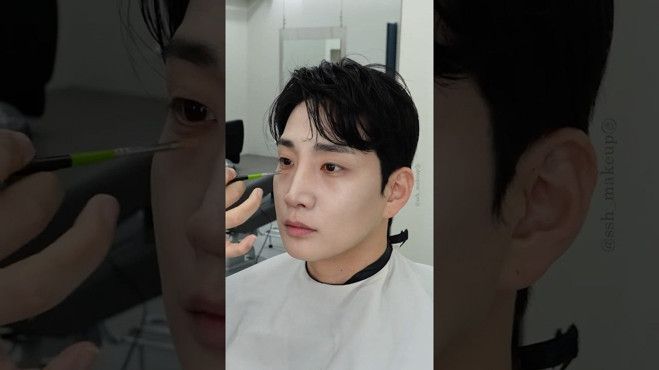 [🌼스마일데이지] 퇴폐미 가득한 메이크업! 컨셉츄얼한 메이크업 받으러 오세요💓