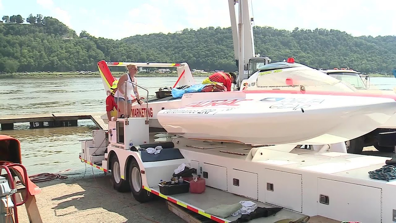 Hydroplane driver killed during practice