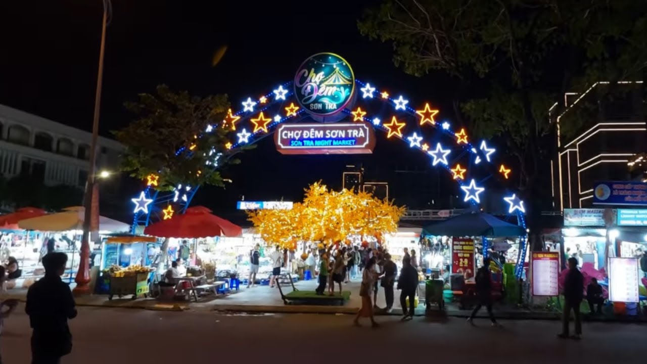 Son Tra Night Market